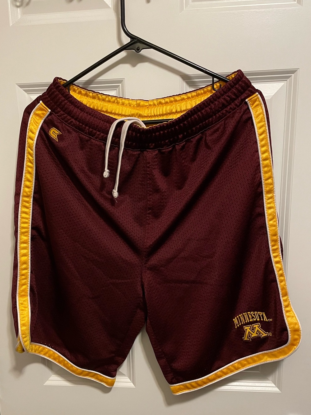 Vintage Youth Colosseum Minnesota Golden Gophers Shorts